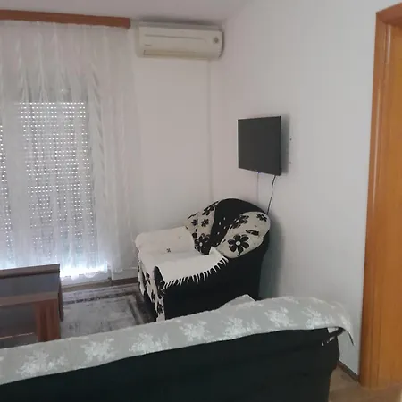 Biser-hatinac Apartment